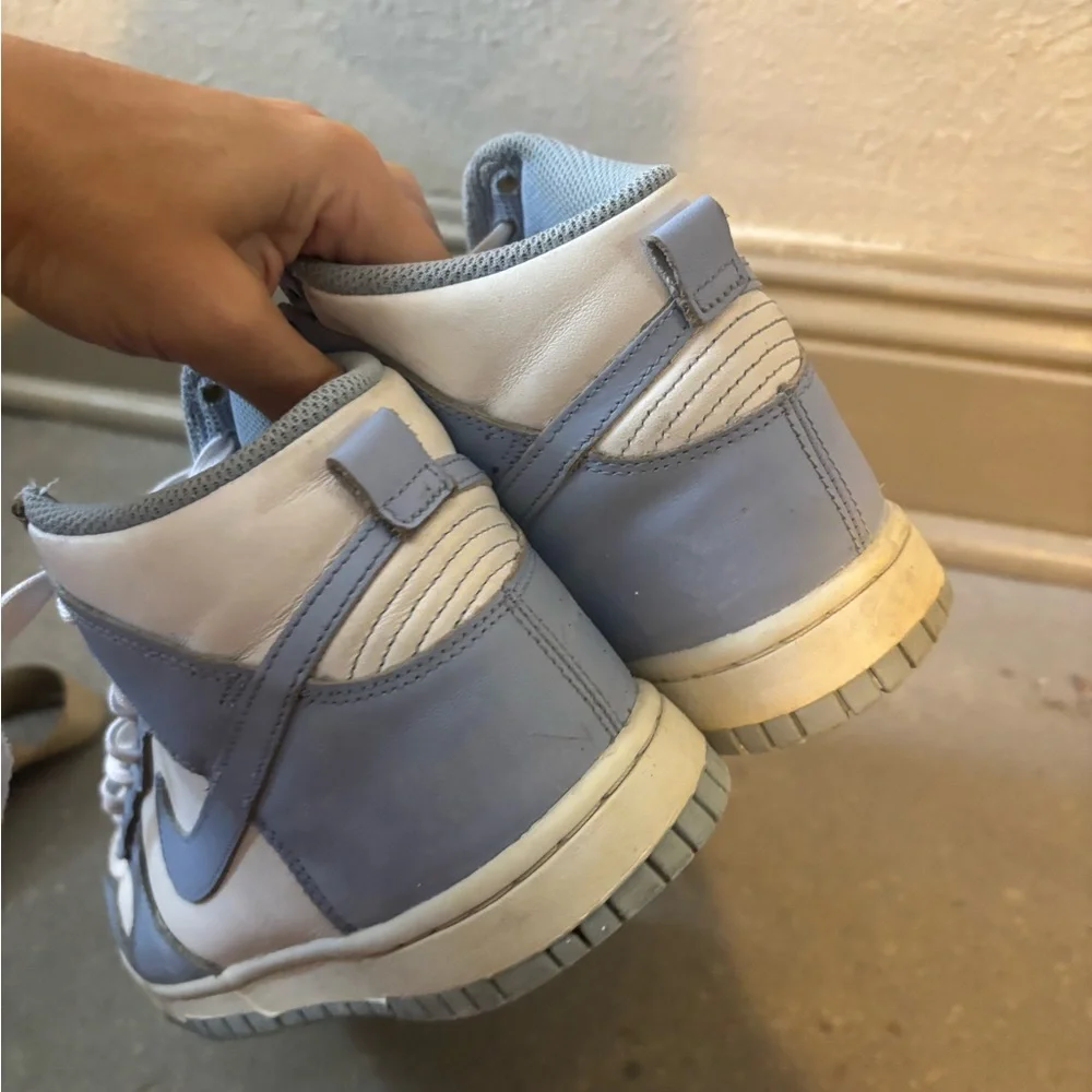 Nike Sky Blue and White High-Tops‎